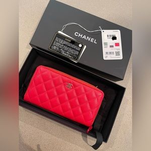 Chanel long wallet. Brand new. Red caviar